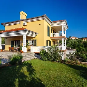 Mirela Vrbnik (Primorje-Gorski Kotar)
